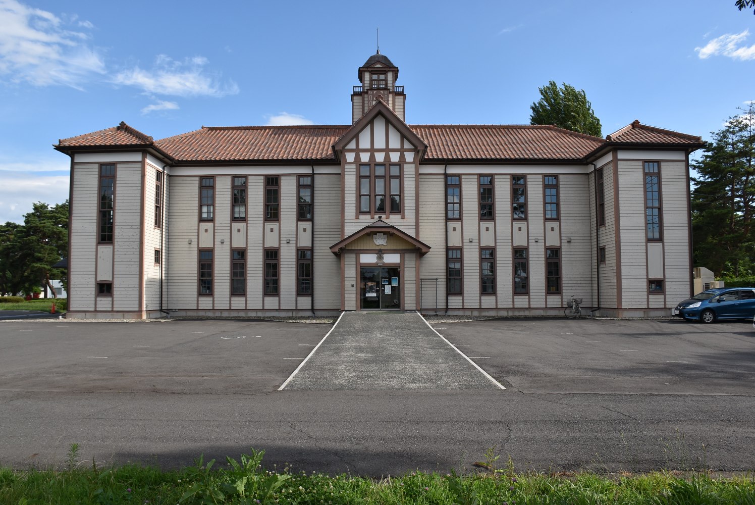 旧緯度観測所本館(奥州宇宙遊学館)